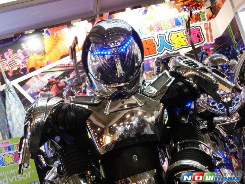 《ITF／闪到发光！日本3米机器人军团来袭　限定场狂舞》