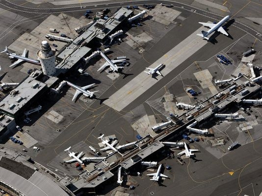 《FAA提议改变纽约机场起降时刻获取手段》