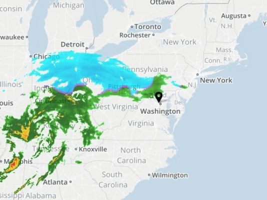 《暴风雪26日袭击美国东北 800多次航班被取消》