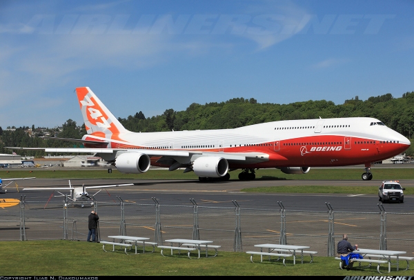 《747-8I成全球首个330分钟ETPOS认证四发客机》