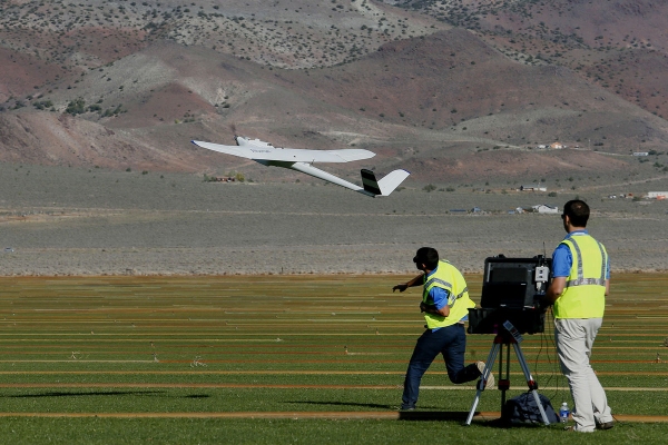 《FAA开始考虑用户申请　无人机离单飞更近一步》