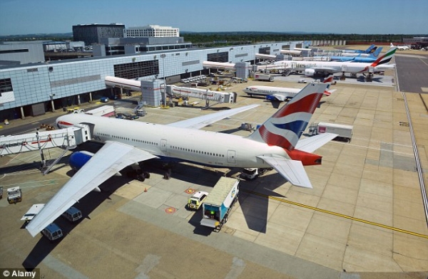 《2014英国机场延误榜出炉 最长平均延误15分钟》