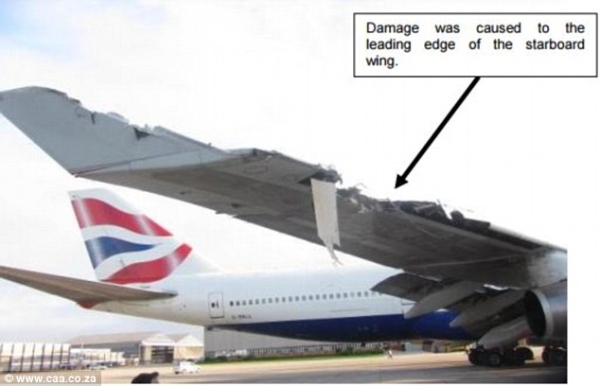 《走错道英航747撞楼 机场滑行道标识受诟病》