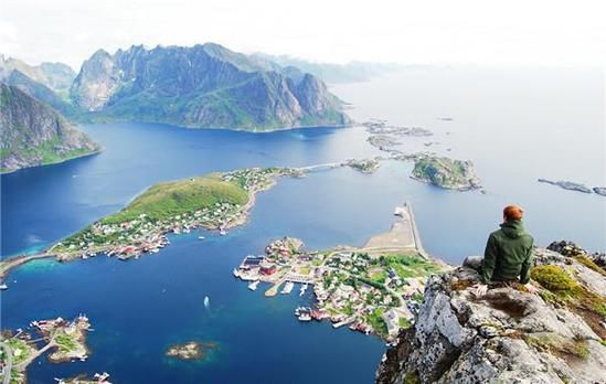 《这条挪威海滨公路 世上最美也最危险》