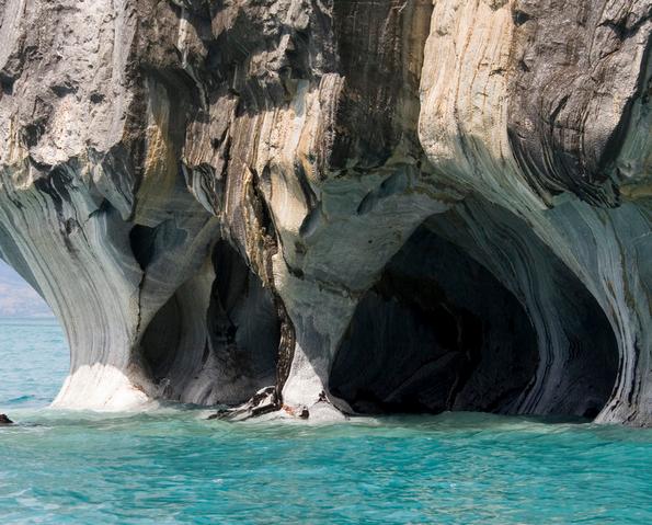《世界上最神奇的5个洞穴 等待着人们去探索》