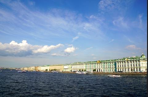 《圣彼得堡：一个古老城市的青春礼赞》