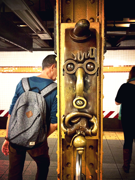 《纽约旅游体验百年地铁文化 小铜人的地铁人生LifeUnderground》
