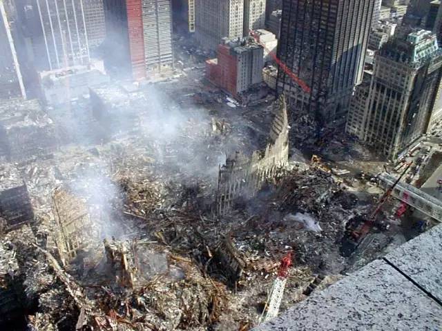 《9·11事件中的英雄 拯救2937人生命》