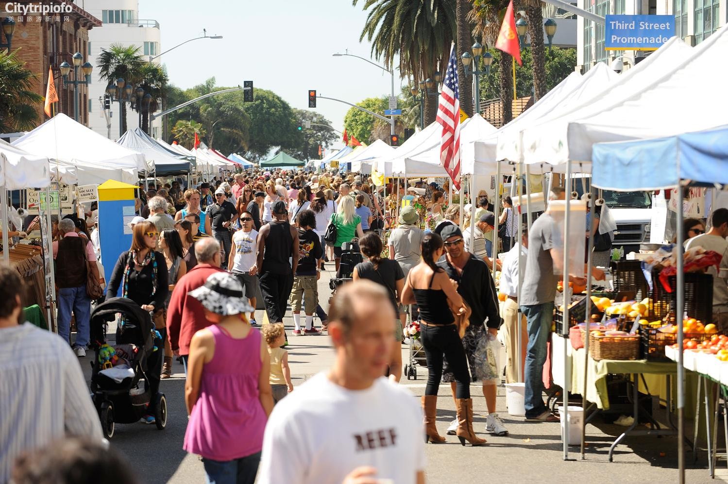 《美国洛杉矶圣塔莫妮卡三街步行区Santa Monica Third St Promenade》
