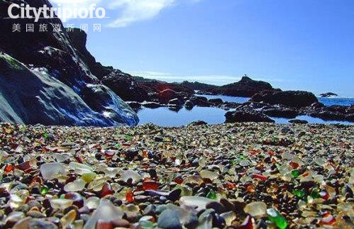 《美国北加州布拉格堡的玻璃海滩 Fort Bragg Glass Beach》