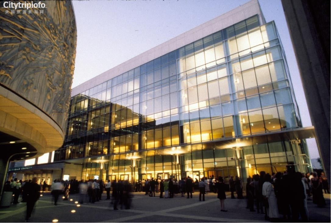《洛杉矶音乐中心  Los Angeles Philharmonic Association》