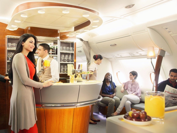 阿联酋航总裁力挺A380：市场需要巨无霸客机