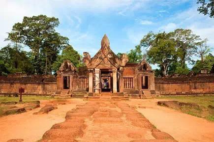 《游世界|旅行很烧钱！　推荐8个最平民旅行地》