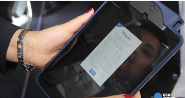 机上刷卡已OUT 捷蓝航空率先使用Apple Pay