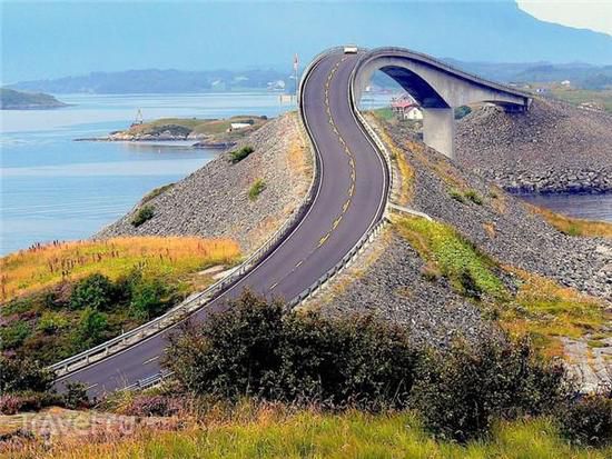 《这条挪威海滨公路 世上最美也最危险》