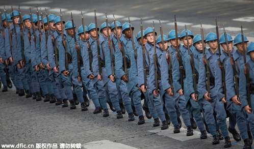 《绝对惊艳！看看法国国庆不一样的狂欢》