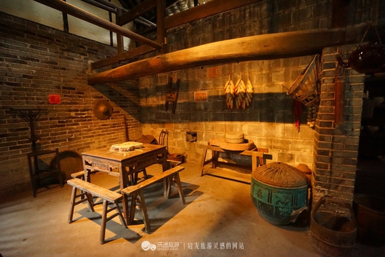 《扒一扒地主究竟有多恶？》