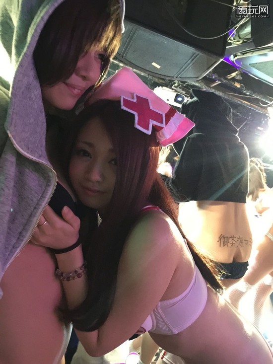 《日本旅游新玩法低腰聚会》