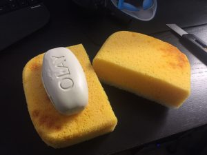 《DIY海绵肥皂盒 告别藏污纳垢》